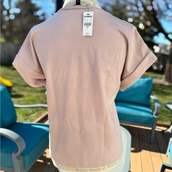 NWT Express Short-Sleeve Top - Picture 4 of 4